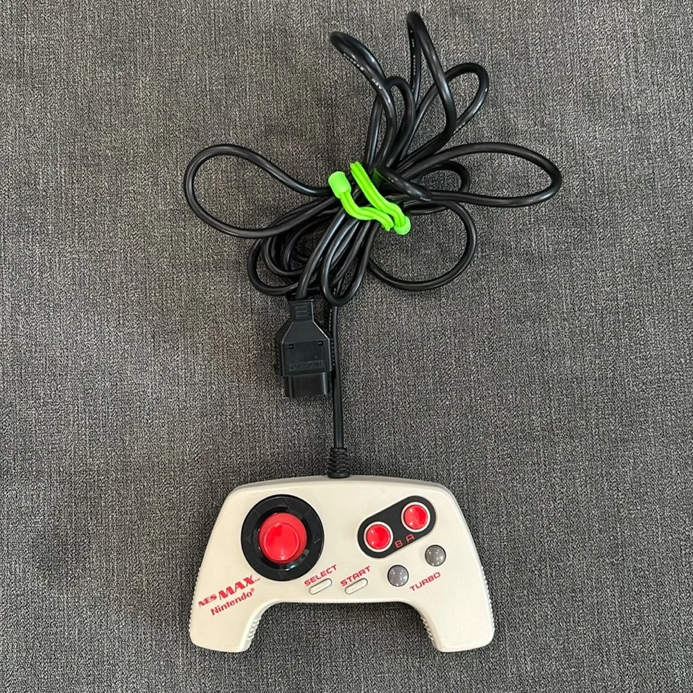 Nintendo Entertainment System - NES MAX Controller